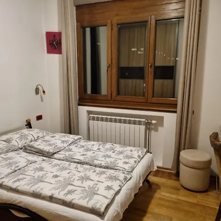 Am Aparment Apartment